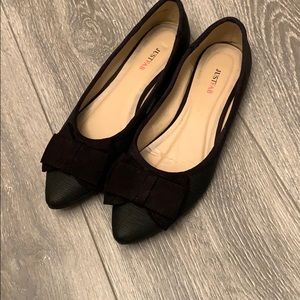 Black flats with bow